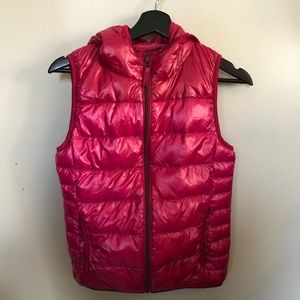 Hooded mesh pink vest size small